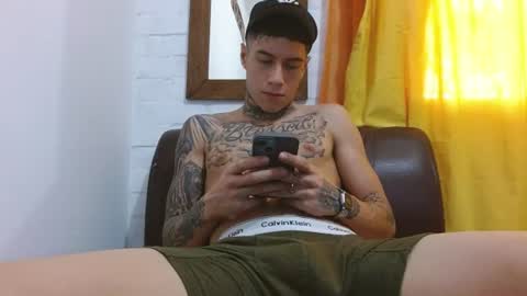 Snapshot of setthomas chatting on July 11, 2026, 8:44 pm Thomas online show from July 11, 2026, 8:44 pm