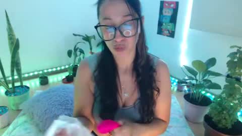 Snapshot of seuctive_woman57 chatting on June 16, 2026, 3:53 am samy online show from June 16, 2026, 3:53 am