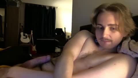 seven20yrs online show from December 9, 2024, 8:23 pm