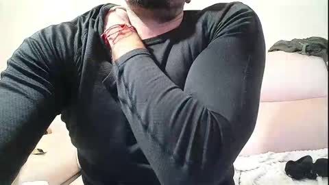 Snapshot of sex_machine_19 chatting on November 20, 2025, 10:37 am SEX MACHINE 19 online show from November 20, 2025, 10:37 am