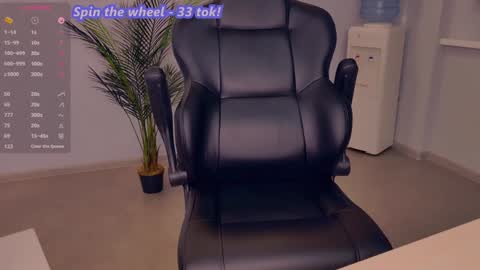 Snapshot of sexberry_ chatting on January 9, 2025, 1:02 pm Melissa online show from January 9, 2025, 1:02 pm