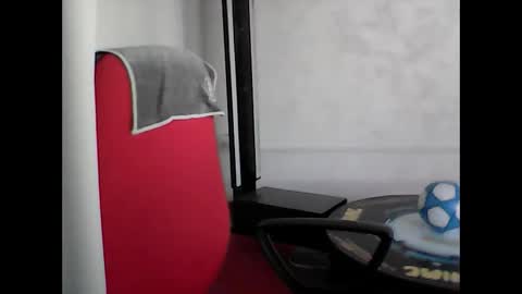 sexcoppia_24 online show from April 28, 2026, 8:52 am