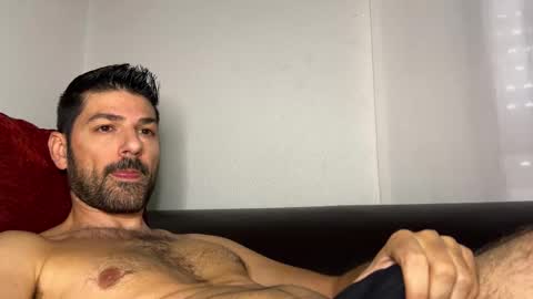 Snapshot of sexfriendch chatting on November 22, 2025, 3:22 pm Lucenzo online show from November 22, 2025, 3:22 pm