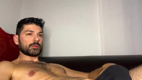 Snapshot of sexfriendch chatting on December 14, 2025, 2:17 am Lucenzo online show from December 14, 2025, 2:17 am