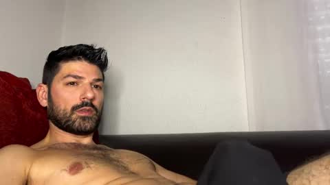 Snapshot of sexfriendch chatting on December 17, 2025, 10:32 am Lucenzo online show from December 17, 2025, 10:32 am