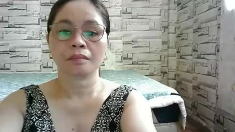 Snapshot of sexi_monica chatting on May 14, 2026, 1:23 am sexi_monica online show from May 14, 2026, 1:23 am
