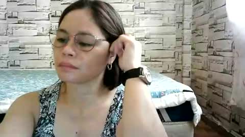 Snapshot of sexi_monica chatting on May 21, 2026, 1:23 am sexi_monica online show from May 21, 2026, 1:23 am
