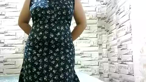 Snapshot of sexi_monica chatting on May 23, 2026, 12:27 am sexi_monica online show from May 23, 2026, 12:27 am