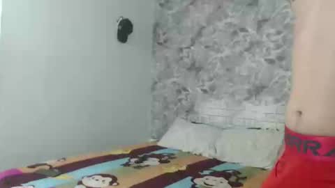 Snapshot of sexincompany chatting on January 7, 2025, 11:35 pm monserat y thony online show from January 7, 2025, 11:35 pm