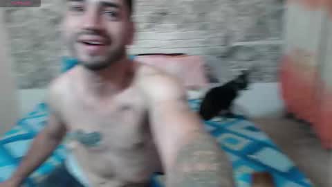 Snapshot of sexincompany chatting on September 19, 2025, 7:36 pm monserat y thony online show from September 19, 2025, 7:36 pm