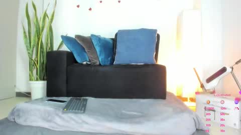 Rosa  online show from February 23, 2026, 1:08 pm