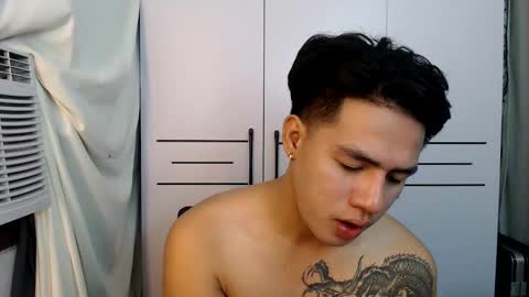 HI I AM JAMESPLEASE LET ME DO SOME HOT SHOWS FOR YOU HERE FOR MY  SCHOOL AND FOR MY FAMILY online show from November 6, 2025, 4:02 am