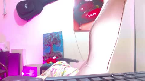 sexmilkdirty online show from March 9, 2025, 3:11 am