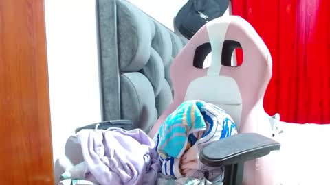 sexmilkdirty online show from October 18, 2025, 12:13 am