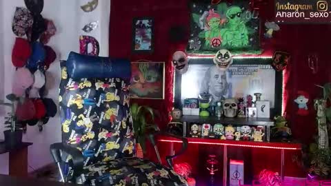 Aharon  ravelo online show from March 17, 2026, 4:17 am