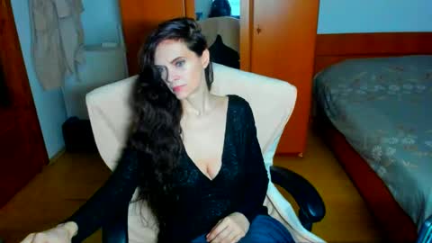 Snapshot of sexqueen1111 chatting on May 6, 2026, 6:52 am sexqueen1111 online show from May 6, 2026, 6:52 am