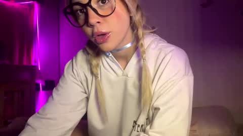HI   Privates are OPEN online show from May 18, 2026, 2:51 am