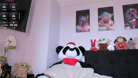 Snapshot of sextape_couple chatting on May 13, 2026, 4:15 pm Ask me online show from May 13, 2026, 4:15 pm
