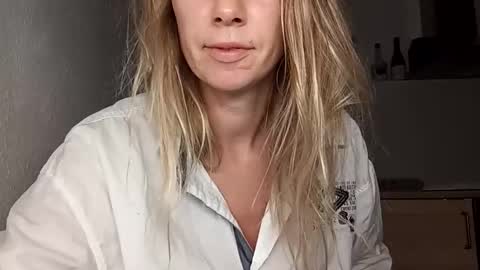 Snapshot of sexualangel chatting on June 4, 2026, 3:23 am Verona online show from June 4, 2026, 3:23 am