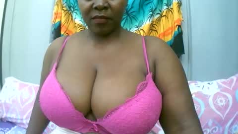 sexxi_ebony online show from December 21, 2025, 1:29 pm