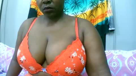 sexxi_ebony online show from December 23, 2025, 3:48 am