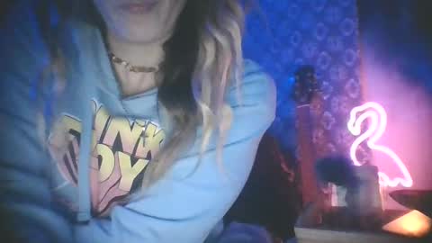 sexxileeah online show from December 18, 2024, 10:35 pm