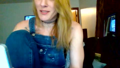 Leeah CloudZzz online show from March 7, 2026, 10:23 am