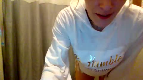 Leeah CloudZzz online show from March 11, 2026, 11:27 am