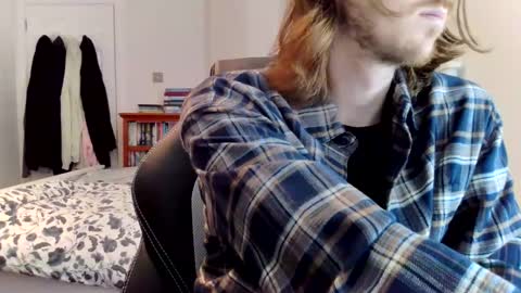 Snapshot of sexxxy_adam chatting on February 5, 2026, 9:25 am Adam online show from February 5, 2026, 9:25 am