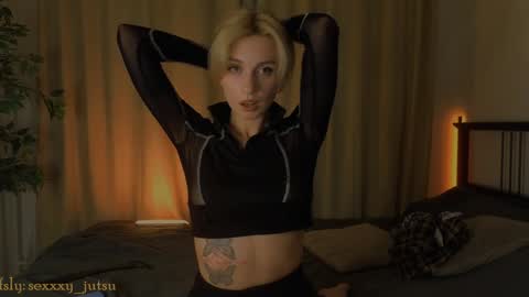 Snapshot of sexxxy_jutsu chatting on December 14, 2024, 7:14 pm Maria online show from December 14, 2024, 7:14 pm