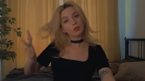 Snapshot of sexxxy_jutsu chatting on February 14, 2025, 9:45 am Maria online show from February 14, 2025, 9:45 am