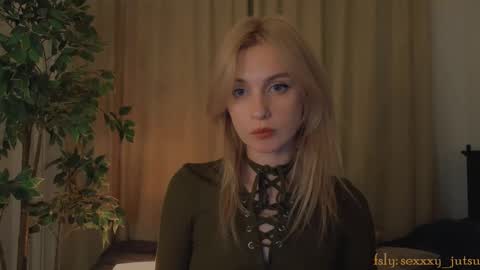 Snapshot of sexxxy_jutsu chatting on March 3, 2025, 9:48 pm Maria online show from March 3, 2025, 9:48 pm