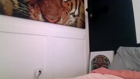 sexxxyvibes online show from December 22, 2025, 5:32 pm