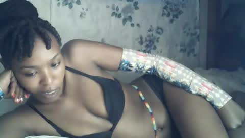 sexxy_curvy23 online show from February 25, 2026, 10:14 am