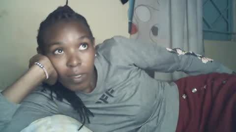 Snapshot of sexxy_curvy23 chatting on June 16, 2026, 3:53 am sexxy_curvy23 online show from June 16, 2026, 3:53 am