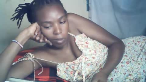 Snapshot of sexxy_curvy23 chatting on June 25, 2026, 5:12 am sexxy_curvy23 online show from June 25, 2026, 5:12 am