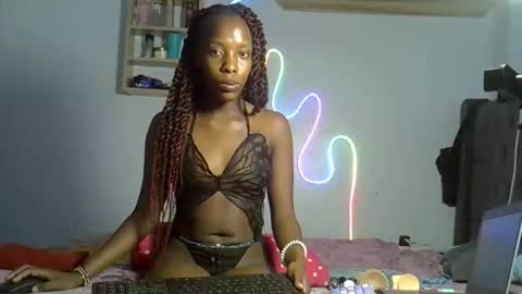 Snapshot of sexxy_flave chatting on February 19, 2026, 8:43 am Sexxy Flave online show from February 19, 2026, 8:43 am