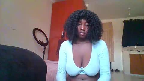 Snapshot of sexxy_thick_ebony chatting on September 9, 2025, 6:57 am Sweet doll online show from September 9, 2025, 6:57 am
