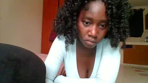 Snapshot of sexxy_thick_ebony chatting on September 13, 2025, 6:35 am Sweet doll online show from September 13, 2025, 6:35 am