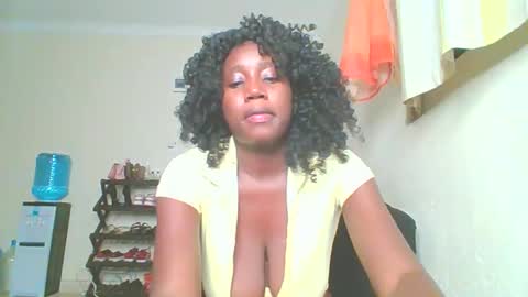 Snapshot of sexxy_thick_ebony chatting on September 23, 2025, 6:55 pm Sweet doll online show from September 23, 2025, 6:55 pm