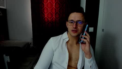 Snapshot of sexxymuscles4u chatting on December 15, 2025, 7:56 am Sexxymuscles4U online show from December 15, 2025, 7:56 am
