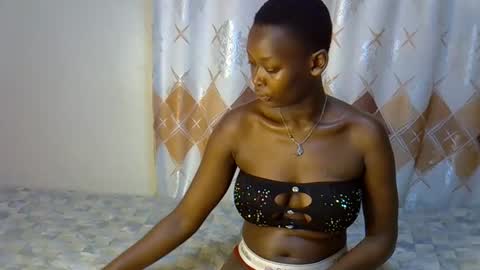 Snapshot of sexxyvee224 chatting on November 14, 2025, 10:25 am sexxyvee224 online show from November 14, 2025, 10:25 am