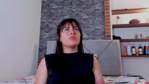 Snapshot of sexxyy_couple_ chatting on May 13, 2026, 8:16 pm Sexxy-Couple online show from May 13, 2026, 8:16 pm