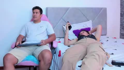 Sexxy-Couple online show from August 4, 2026, 7:38 pm