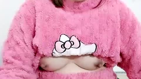 sexy8685 online show from February 6, 2026, 2:38 am