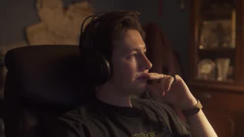 sexy98165 online show from March 16, 2026, 12:42 pm