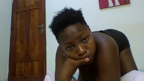 Snapshot of sexy_apple2 chatting on October 11, 2025, 9:35 pm sexy_apple2 online show from October 11, 2025, 9:35 pm