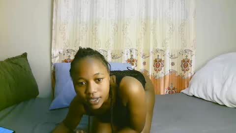 Snapshot of sexy_ariana_2 chatting on February 27, 2025, 4:43 pm Ariana online show from February 27, 2025, 4:43 pm