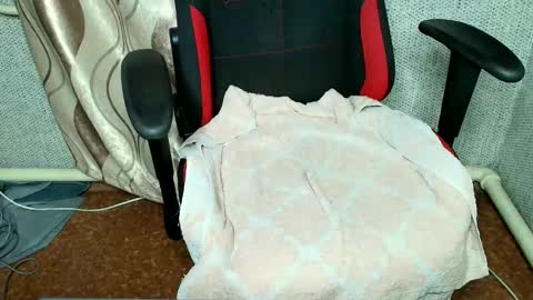 Jessica  Face only in pvt or in snapchat Dont ask more.... online show from October 2, 2025, 9:33 pm