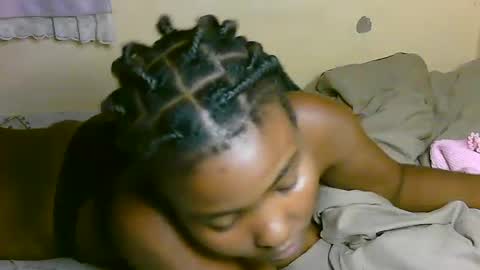 Snapshot of sexy_banice chatting on June 14, 2026, 6:43 pm sexy_banice online show from June 14, 2026, 6:43 pm
